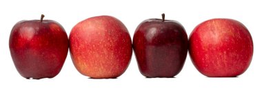 Kırmızı elma meyveli fotoğrafların yüksek çözünürlüklü ve beyaz üzerine 45 MP kameralı.