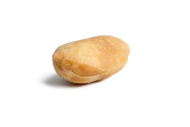 Görüntü boyunca keskinlik için istiflenmiş odak tekniği kullanılarak kavrulmuş fıstıklar fotoğraflandı.