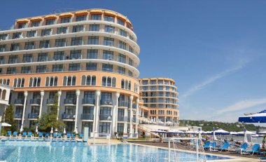 Azalia Oteli, yüzme havuzlu, St.Constantine ve Helena tatil beldesi, Varna bölgesi, Bulgaristan.