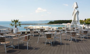 Deniz manzaralı bir kafe, St.St. Konstantin ve Helena, Varna Bulgaristan