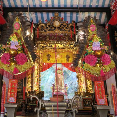 Eski kasaba Hoi An 'da Vietnam' da yağmurda Asya 'da renkli sanatlar.