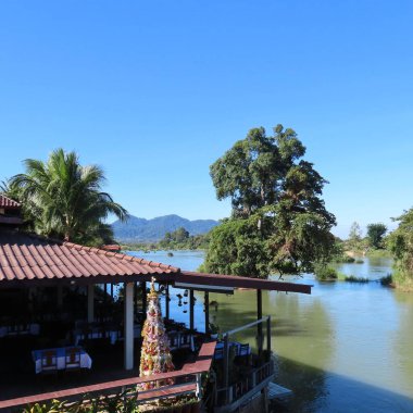 Kamboçya 'daki Kho Khon adasında, Mekong Nehri' ndeki 3000 adanın bir parçası.