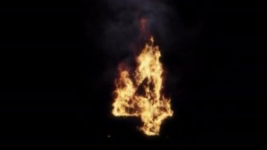 Dört numara yanıyor - VFX elemanını ateşle - 4K Pro Res ve alfa kartı