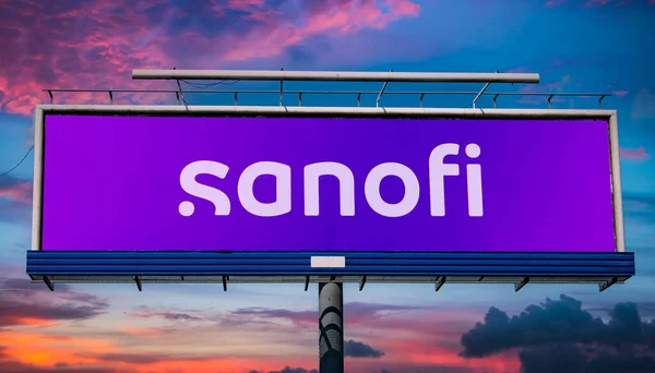 Poznan Pol 2022年10月28日 フランス パリに本社を置く製薬 ヘルスケア企業Sanofiのロゴを表示する広告看板 — ストック写真