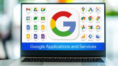 POZNAN, POL - 3 DEC 2022: Google ürünlerinin logolarını gösteren dizüstü bilgisayar, bir bulut hesaplama, üretkenlik ve işbirliği araçları koleksiyonu, Google tarafından yazılım ve ürünler