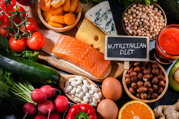 Potravinářské Výrobky Představující Nutriční Stravu Která Může Zlepšit Celkový Zdravotní — Stock fotografie