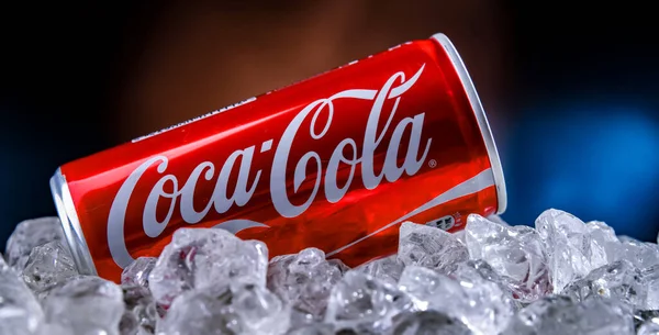 Познан Пол Нов 2022 Банка Кока Колы Газированного Безалкогольного Напитка — стоковое фото