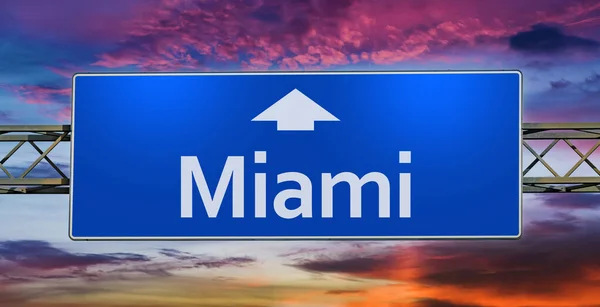 Road Sign Indicating Direction City Miami — Stock Photo, Image