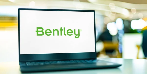 Poznan Pol May 2022 Комп Ютер Laptop Демонструє Логотип Bentley — стокове фото