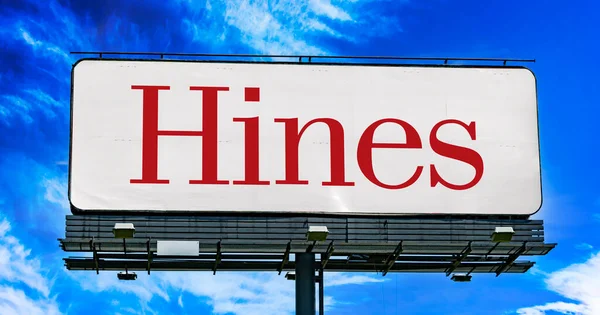 Poznan Pol Feb 2023 Advertisement Billboard Displaying Logo Hines Interests — Stock fotografie
