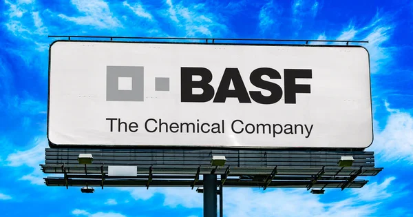 Poznan Pol Jan 2023 Advertisement Billboard Displaying Logo Basf Chemical — Foto de Stock