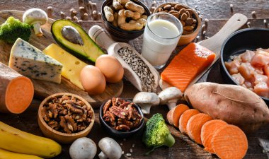 Sağlıklı cilt ve saçlar için besin takviyesi olarak önerilen biyotin açısından zengin gıda ürünleri