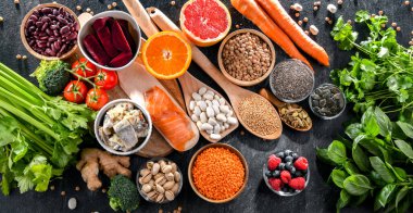 Yüksek tansiyonu düşürmek için gıda ürünleri öneriliyor. Yüksek tansiyon için diyet