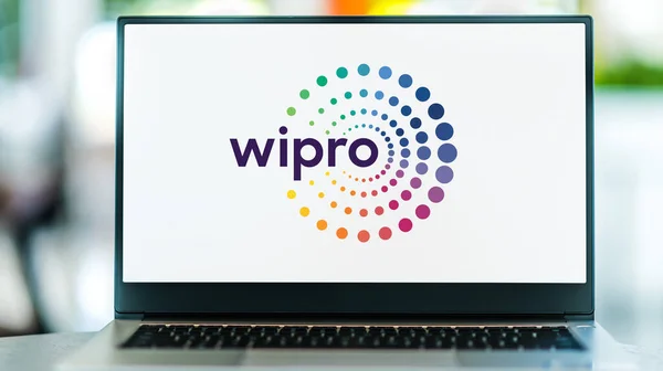 Poznan Pol Février 2023 Ordinateur Portable Affichant Logo Wipro Une — Photo