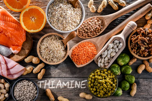 Composición Con Productos Alimenticios Ricos Tiamina Vitamina — Foto de Stock