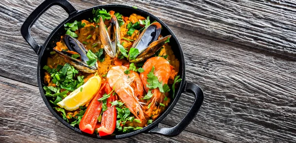 Seafood Paella Served Cast Iron Pan — Stockfoto