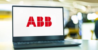 POZNAN, POL - 8 MAR 2023: Merkezi Zürih, İsviçre 'de bulunan ABB' nin bir elektrik donanım üreticisi olan dizüstü bilgisayarının logosu