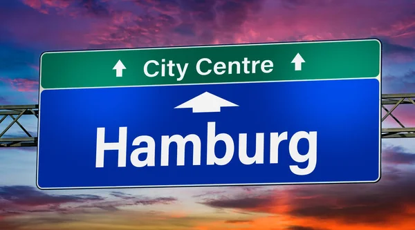 Road Sign Indicating Direction City Hamburg — Stock Photo, Image