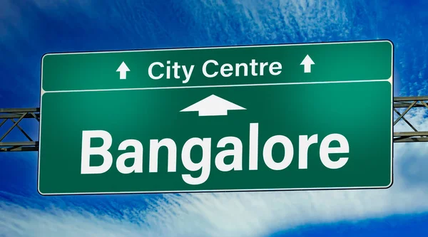 Señal Tráfico Que Indica Dirección Ciudad Bangalore — Foto de Stock