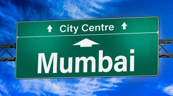 Road Sign Indicating Direction City Mumbai — Stock Photo, Image