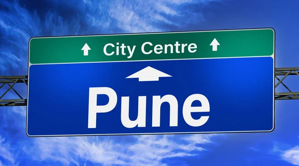 Road Sign Indicating Direction City Pune — Stock Photo, Image