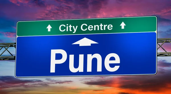Road Sign Indicating Direction City Pune — Stock Photo, Image