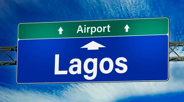 Silniční Značka Ukazující Směr Město Lagos — Stock fotografie