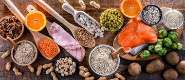 Tiamin veya B1 vitamini açısından zengin gıda ürünleri bileşimi