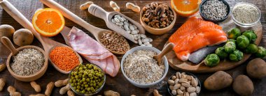 Tiamin veya B1 vitamini açısından zengin gıda ürünleri bileşimi