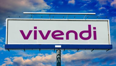 POZNAN, POL - 7 MAR 2023: Paris merkezli bir Fransız kitle iletişim şirketi olan Vivendi 'nin logosunu gösteren reklam panosu