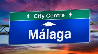 Malaga şehrine giden yolu gösteren tabela..