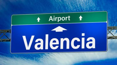 Valencia şehrine giden yolu gösteriyor..
