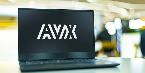 Poznan Pol Apr 2023 Computador Portátil Que Exibe Logotipo Avx — Fotografia de Stock