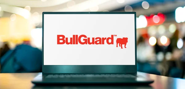Poznan Pol Apr 2022 Laptop Computer Displaying Logo Bullguard Bullguard — Φωτογραφία Αρχείου
