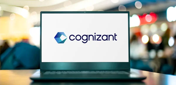 Poznan Pol Apr 2022 Laptop Computer Displaying Logo Cognizant Multinational — Fotografia de Stock