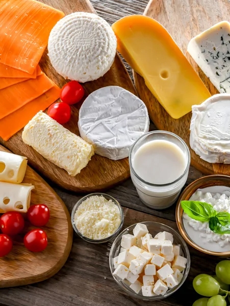 Verschiedene Milchprodukte Wie Käse Milch Und Joghurt — Stockfoto