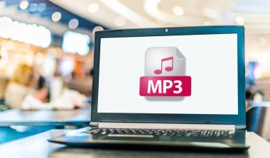 MP3 dosyasının simgesini gösteren dizüstü bilgisayar