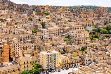 İtalya, Sicilya 'nın güneyindeki Val di Noto' da Modica 'nın mimarisi