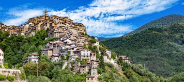 Imperia, Liguria, İtalya 'nın Obera ilindeki panoramik manzara