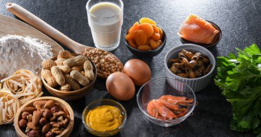 Yumurta, süt, soya, fındık, balık, deniz ürünleri, buğday unu, hardal, kurutulmuş kayısı ve kereviz de dahil olmak üzere genel gıda alerjisi olan bileşim.