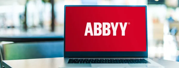 Poznan Pol Jun 2022 Computadora Portátil Que Muestra Logotipo Abbyy —  Fotos de Stock
