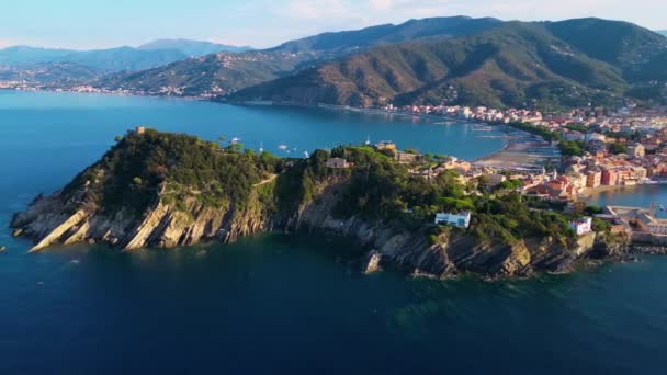 意大利利古里亚Sestri Levante沉默湾的空中景观 — 图库视频影像