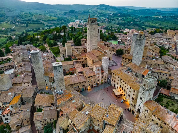 Légi Kilátás San Gimignano Egy Fallal Körülvett Középkori Hegyi Város — Stock Fotó