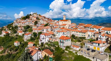 Bajardo 'nun Imperia, Liguria, İtalya' daki hava manzarası