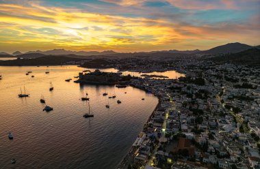 Türkiye 'nin Mugla ilindeki Bodrum' un hava manzarası.