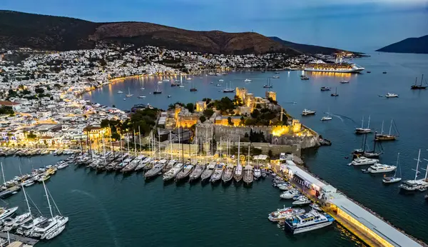 Türkiye 'nin Mugla ilindeki Bodrum' un hava manzarası.