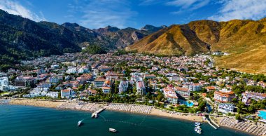 Mugla ilinin Marmaris ilçesine bağlı bir mahalle olan Icmeler 'in hava manzarası