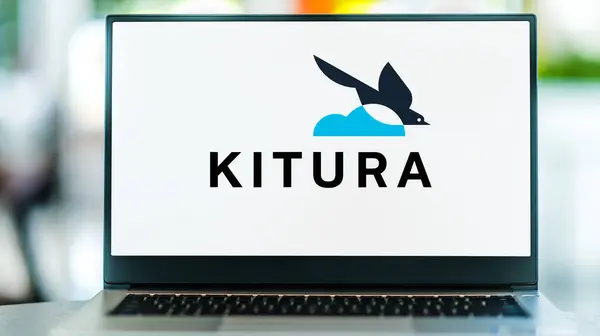 Poznan Pol Maio 2021 Computador Portátil Exibindo Logotipo Kitura Framework — Fotografia de Stock