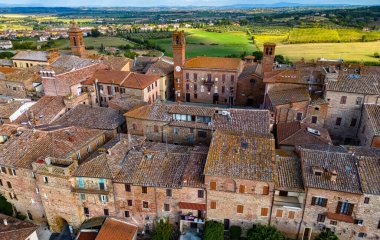 Torrita di Siena 'nın havadan görünüşü, İtalya' nın Tuscany eyaletinde bir komündür.