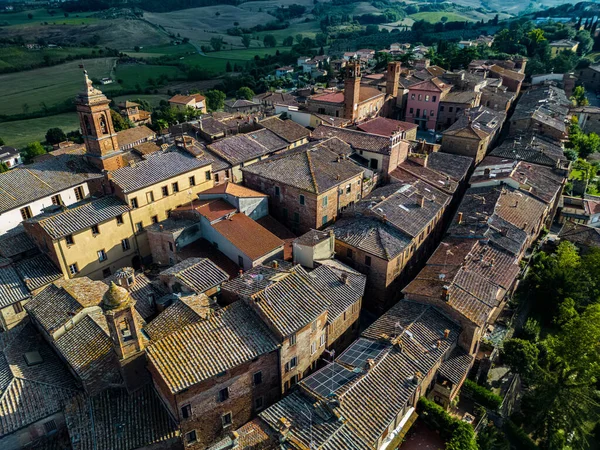 Torrita di Siena 'nın havadan görünüşü, İtalya' nın Tuscany eyaletinde bir komündür.